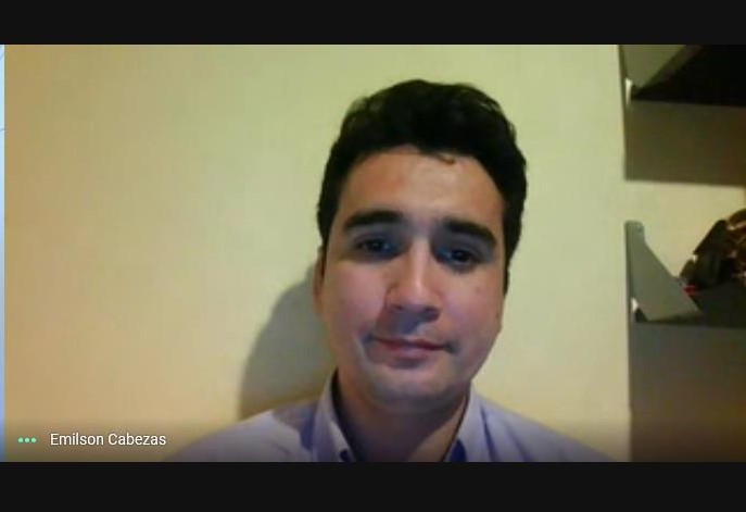[Modelo Pionero] “Es un cambio al sistema, no es una clase tradicional donde te pasan un libro, acá tienes la libertad de crear, a mí me ha permitido investigar y seguir aprendiendo”- Emilson Cabezas, docente del Colegio Lo Barnechea Bicentenario
