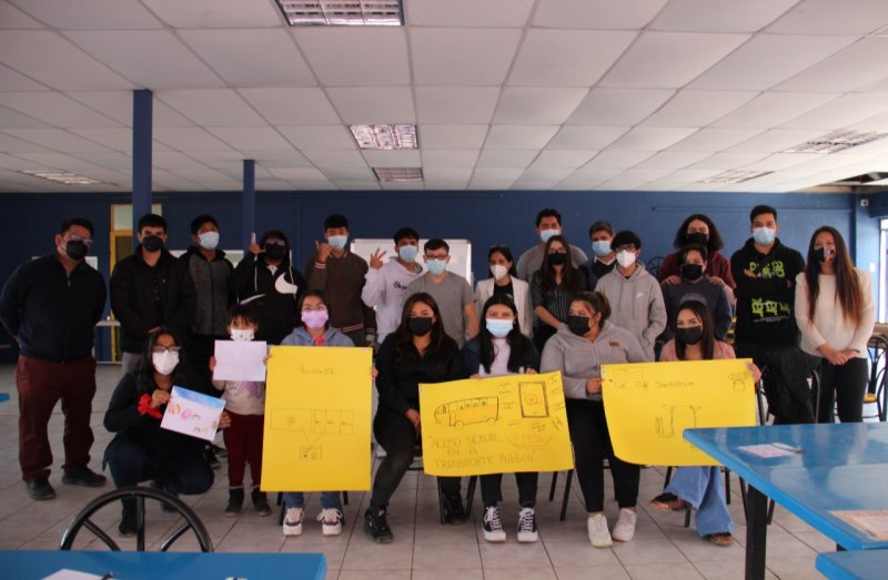 Cuartos medios conocieron experiencia universitaria en proyecto asesorado por Conexium